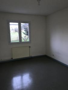 Louer Maison Veurdre 594 euros