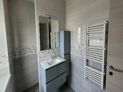 Louer Appartement 54 m2 Courbevoie