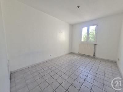 Louer Appartement 65 m2 Lattes