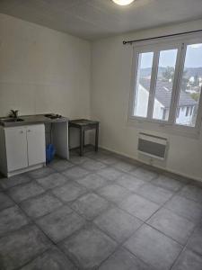 For rent Chanteloup-les-vignes 1 room 15 m2 Yvelines (78570) photo 0