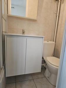 For rent Chanteloup-les-vignes 1 room 15 m2 Yvelines (78570) photo 3