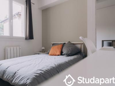 For rent Talence 1 room 24 m2 Gironde (33400) photo 0