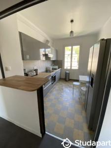 Louer Appartement 10 m2 Compiegne