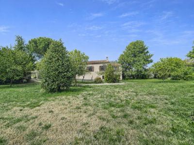 For sale Saint-saturnin-les-avignon 4 rooms 97 m2 Vaucluse (84450) photo 1