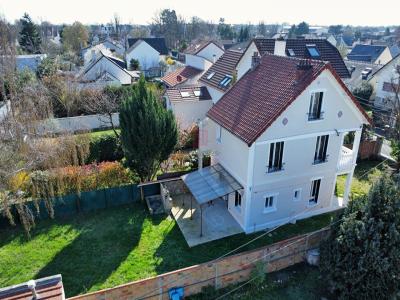 For sale Sainte-genevieve-des-bois 6 rooms 102 m2 Essonne (91700) photo 0