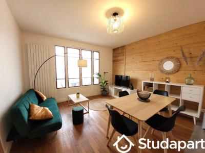 For rent Lyon-8eme-arrondissement 1 room 10 m2 Rhone (69008) photo 0