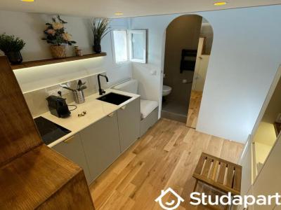 Louer Appartement 9 m2 Paris-8eme-arrondissement