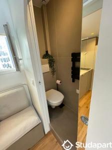 Louer Appartement Paris-8eme-arrondissement 1200 euros