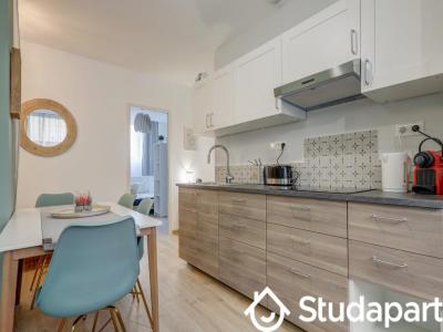 For rent Lyon-7eme-arrondissement 1 room 11 m2 Rhone (69007) photo 0