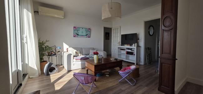 For sale 4 rooms 65 m2 Vaucluse (84000) photo 0