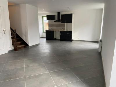 For rent Huille 4 rooms 85 m2 Maine et loire (49430) photo 2