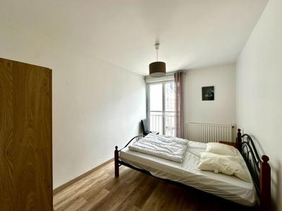 For sale Angers 4 rooms 74 m2 Maine et loire (49100) photo 4