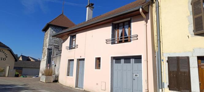 For sale Belley 4 rooms 84 m2 Ain (01300) photo 0