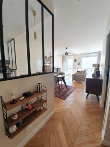 For sale Marseille-6eme-arrondissement 2 rooms 50 m2 Bouches du Rhone (13006) photo 3
