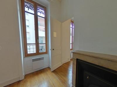 For rent Lyon-3eme-arrondissement 2 rooms 47 m2 Rhone (69003) photo 0