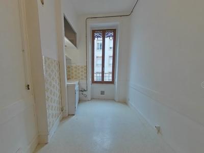 Louer Appartement Lyon-3eme-arrondissement 673 euros