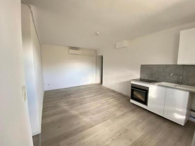 For rent Chateauneuf-du-pape 3 rooms 56 m2 Vaucluse (84230) photo 1