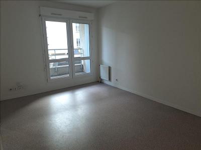 For rent Rennes 2 rooms 27 m2 Ille et vilaine (35000) photo 3