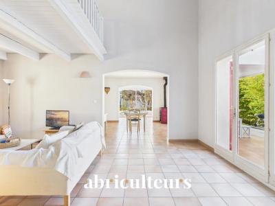 For sale Lambesc 7 rooms 170 m2 Bouches du Rhone (13410) photo 3