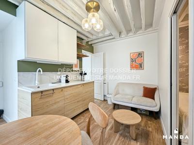 Louer Appartement 20 m2 Paris-10eme-arrondissement