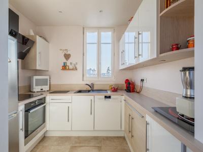 For sale Commerces, Gares, Parcs 3 rooms 42 m2 Yvelines (78150) photo 2