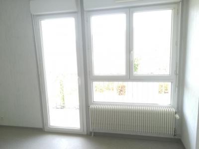 Louer Appartement 93 m2 Saint-geniez-d'olt