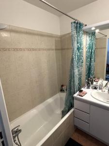 Louer Appartement Issy-les-moulineaux 904 euros