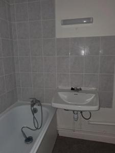 For rent Chateau-renault 3 rooms 69 m2 Indre et loire (37110) photo 3