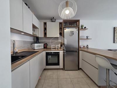 For sale Saint-laurent-du-var 3 rooms 65 m2 Alpes Maritimes (06700) photo 2