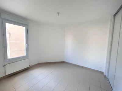 Louer Appartement Riorges 705 euros
