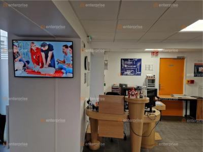 Louer Local commercial Lille 111852 euros