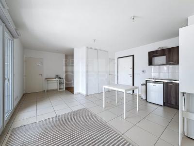 Louer Appartement Bron Rhone