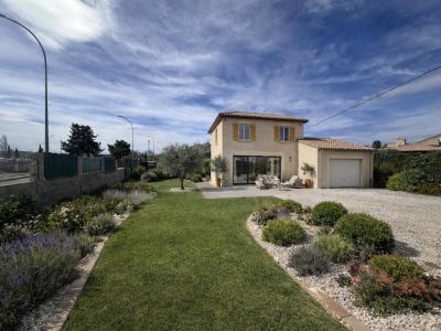 For sale Marignane 480 m2 Bouches du Rhone (13700) photo 1