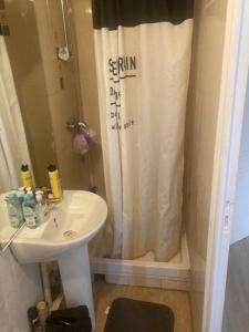 For rent Aulnay-sous-bois 2 rooms 33 m2 Seine saint denis (93600) photo 2