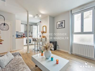 Louer Appartement Paris-15eme-arrondissement 1350 euros