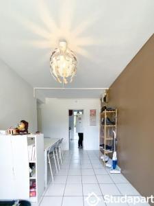 Louer Appartement 9 m2 Talence