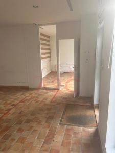 Annonce Location Local commercial Roche-sur-yon 85