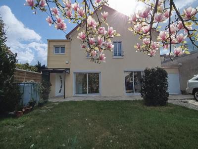 For sale Quincy-sous-senart 5 rooms 122 m2 Essonne (91480) photo 0