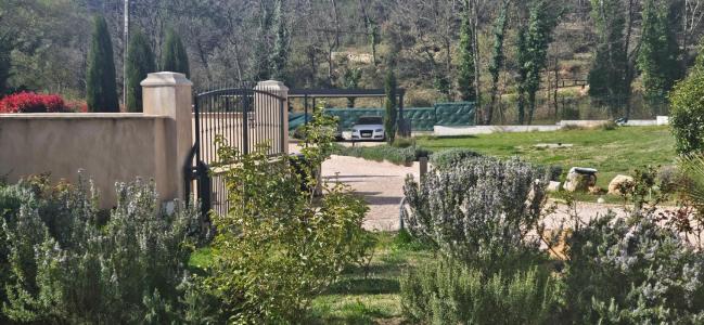 Annonce Vente 9 pi�ces Maison Vins-sur-caramy 83