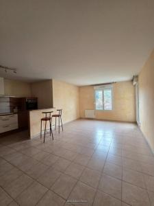 For rent Bron 3 rooms 59 m2 Rhone (69500) photo 1