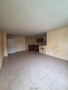 For rent Bron 3 rooms 59 m2 Rhone (69500) photo 2