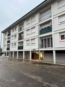 For rent Montreal-la-cluse 4 rooms 67 m2 Ain (01460) photo 0