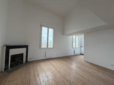 For sale Bordeaux 3 rooms 62 m2 Gironde (33800) photo 0