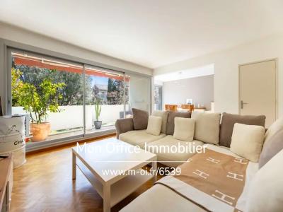 For sale Marseille-8eme-arrondissement 4 rooms 110 m2 Bouches du Rhone (13008) photo 0