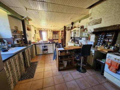 For sale Brillac 5 rooms 208 m2 Charente (16500) photo 3
