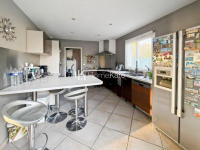 For sale Fronton 5 rooms 120 m2 Haute garonne (31620) photo 4