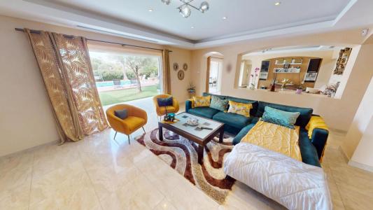 For sale Muy 8 rooms 207 m2 Var (83490) photo 3