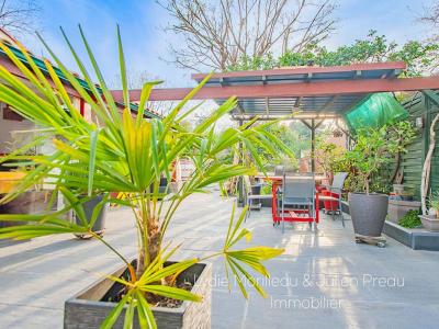 For sale Reze 5 rooms 107 m2 Loire atlantique (44400) photo 1