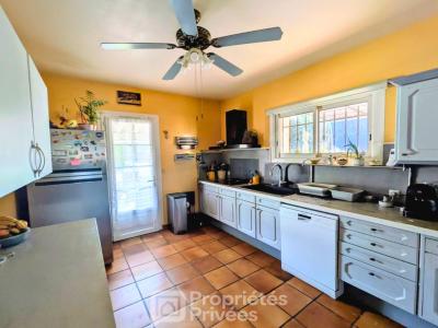 For sale Roquebrune-sur-argens 4 rooms 125 m2 Var (83520) photo 3