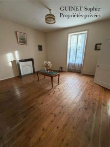 For sale Lucon 9 rooms 109 m2 Vendee (85400) photo 1